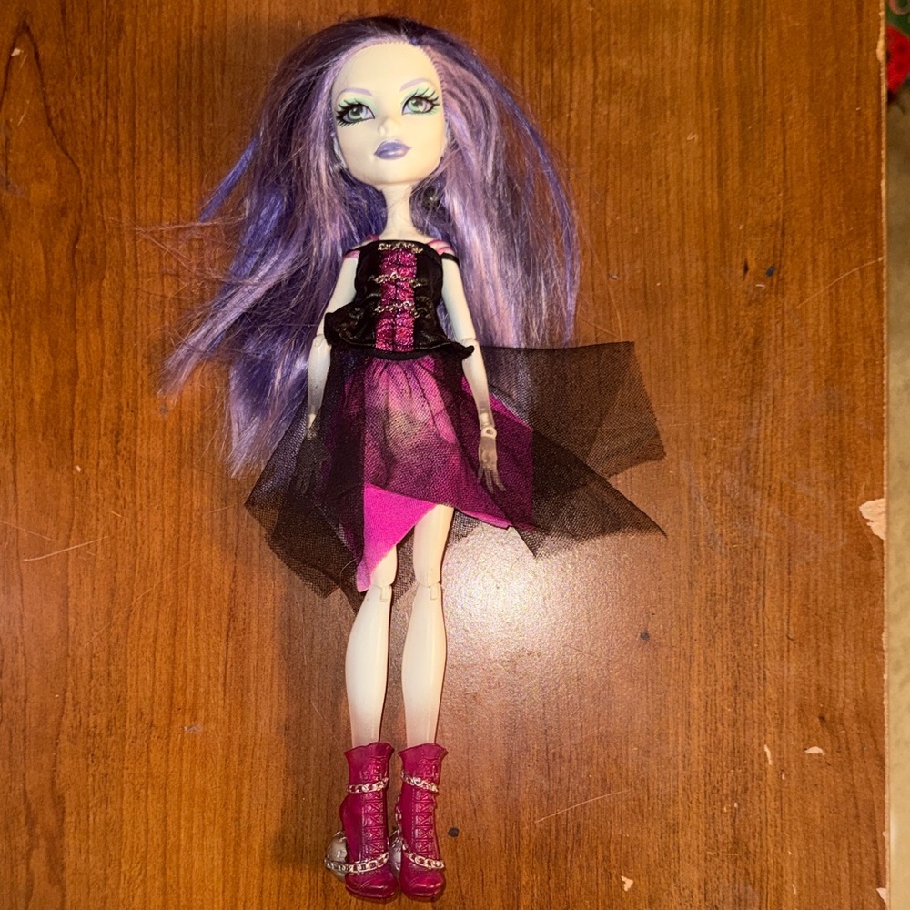Monster High Doll- Spectra